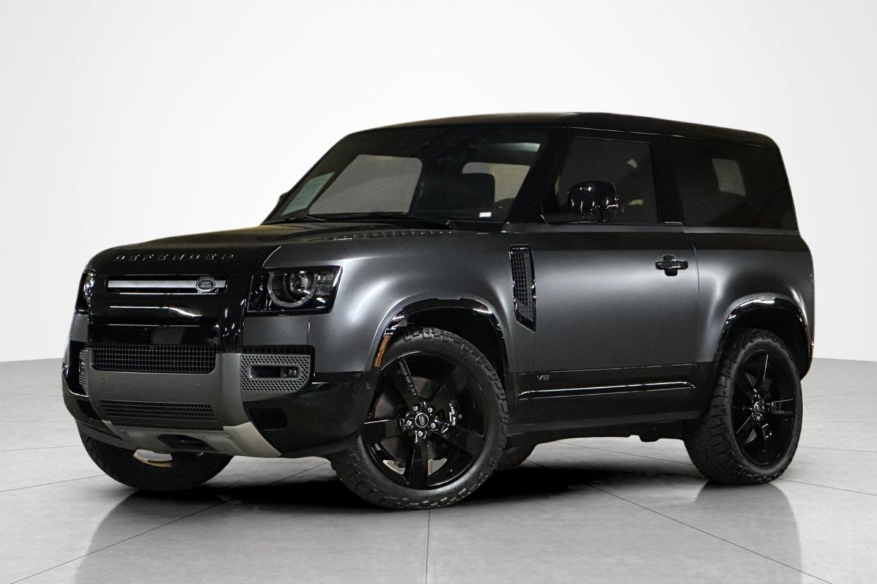 2023 Land Rover Defender Carpathian Edition's photo