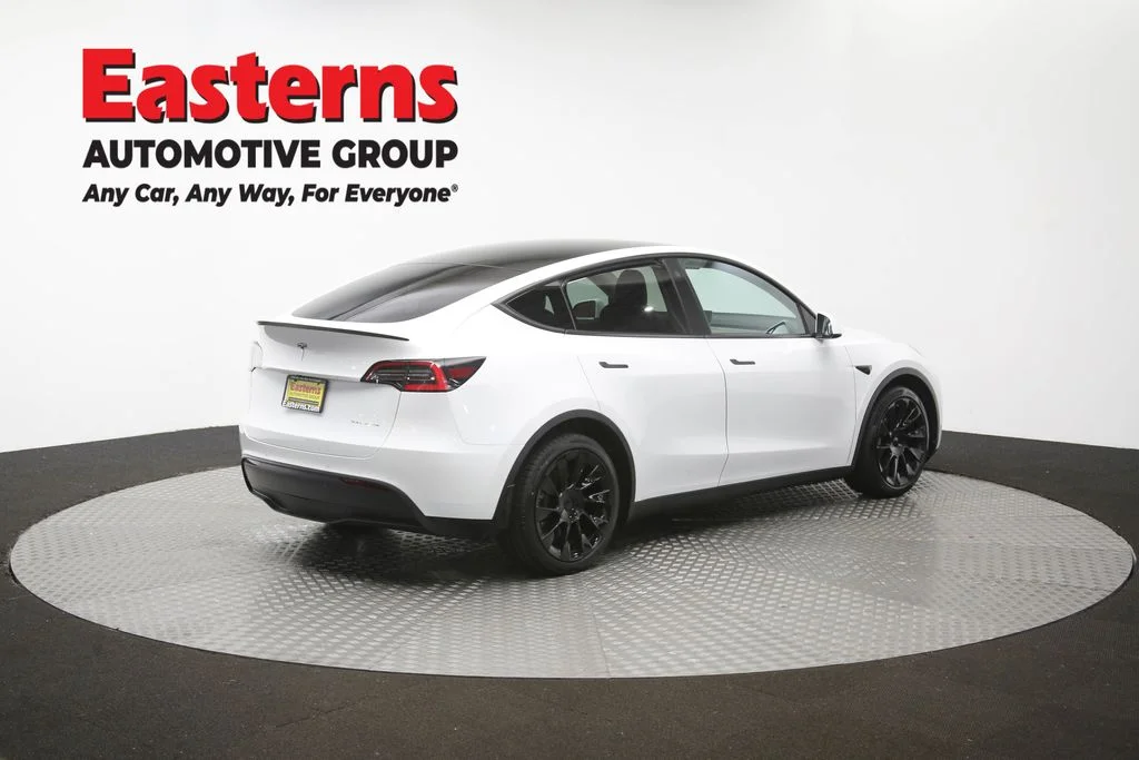Used 2021 White Tesla Long Range image 37