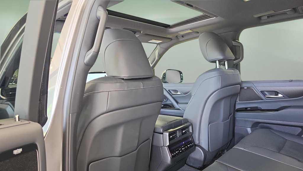 New 2026 Manganese Luster Lexus  600 LUXURY image 17