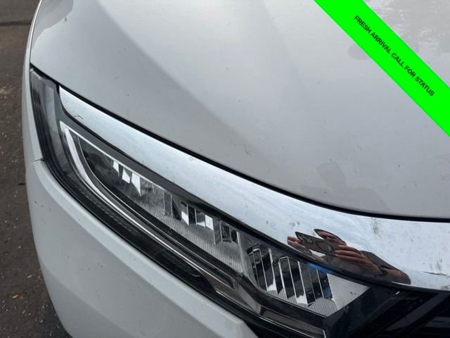 Certified Used 2023 Platinum White Pearl Honda Elite image 3