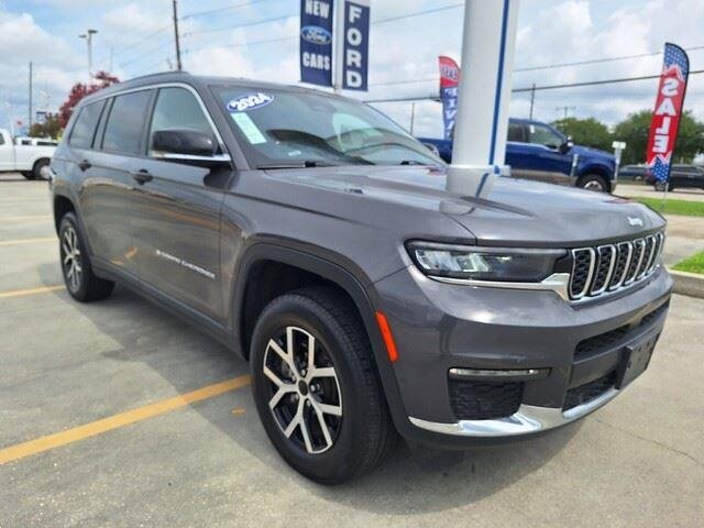 Used 2024 Baltic Gray Metallic Clearcoat Jeep Limited image 7