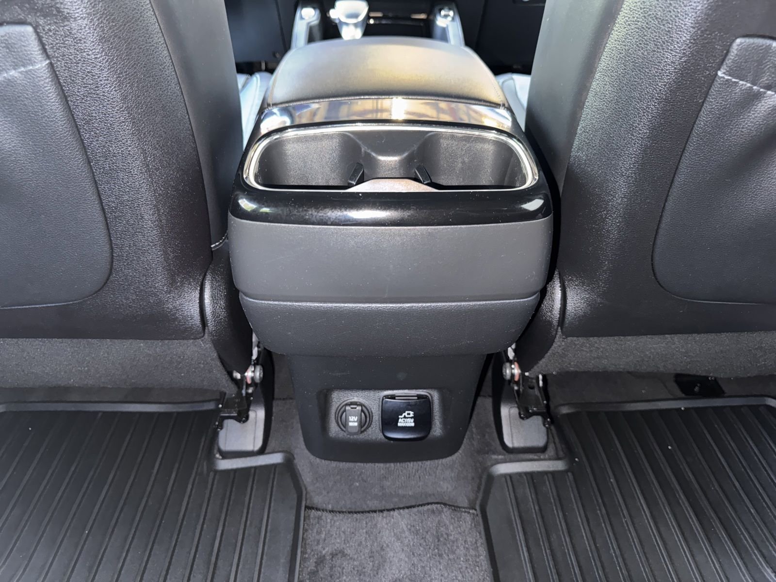 Used 2023 Black Kia SX-Prestige X-Pro image 30