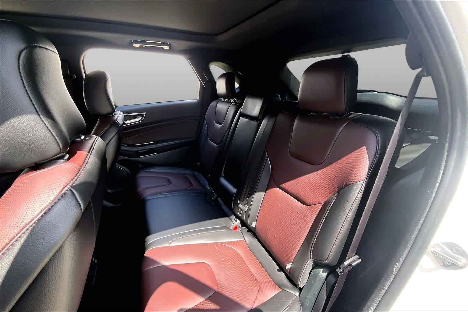 Used 2020 Star White Metallic Tri-Coat Ford Titanium image 20