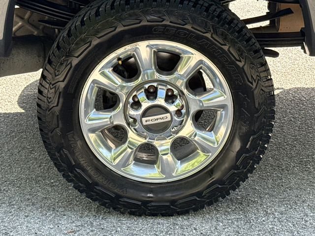 Used 2021 Gray Ford Lariat image 10
