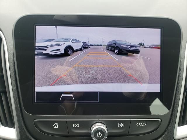 Used 2023 White Chevrolet LT image 20