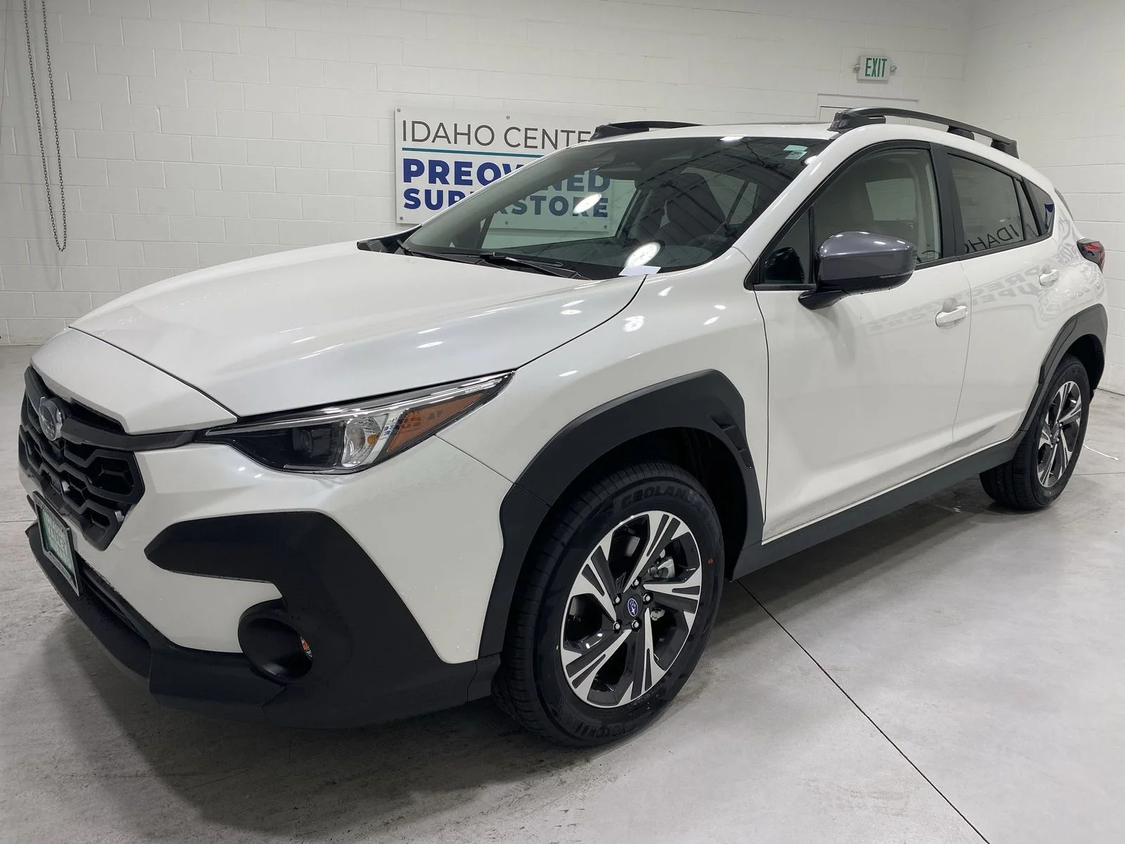 New 2026 CRYSTAL WHITE PEARL Subaru Premium image 4