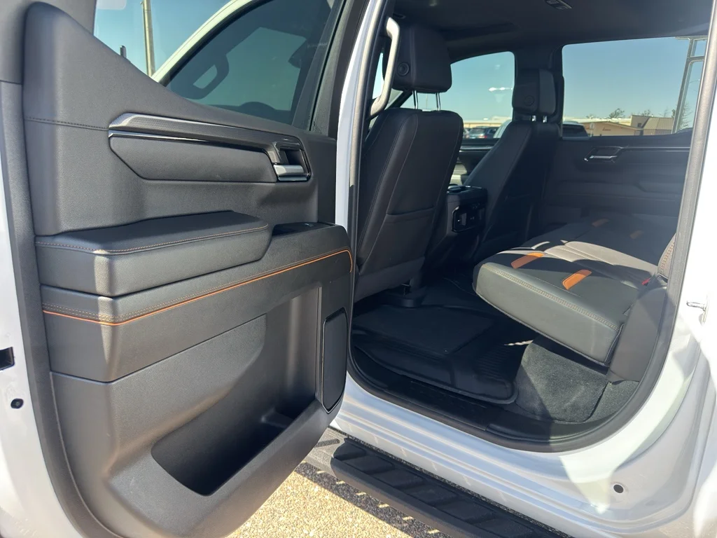 Used 2025 Summit White GMC AT4 image 15