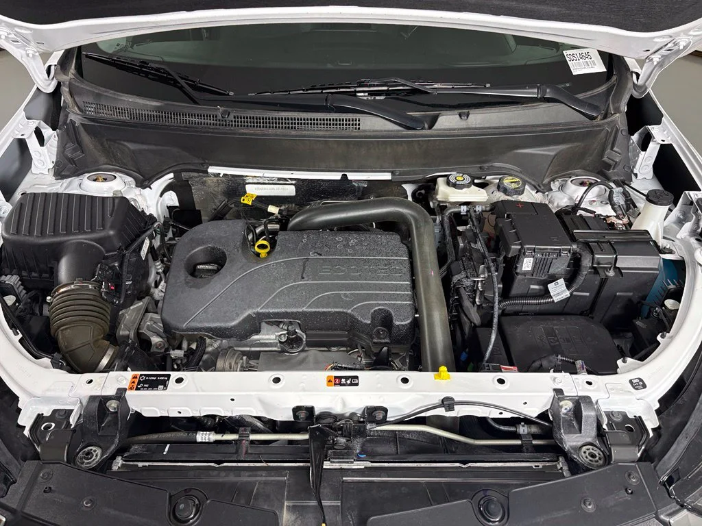 Used 2024 White Chevrolet LT image 43