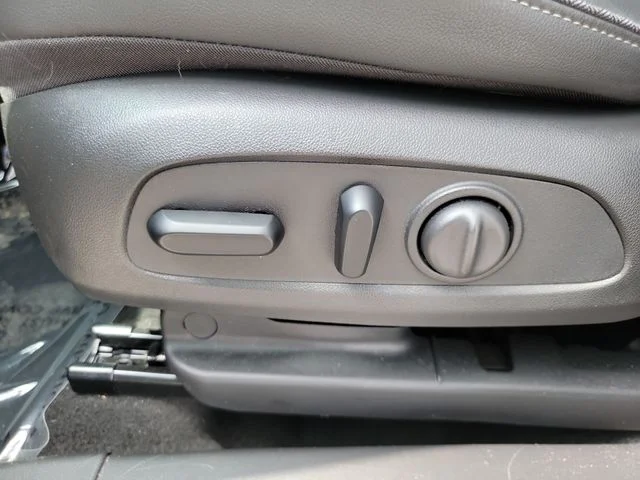 Used 2024 Red Buick Preferred image 16