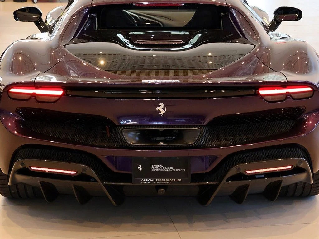 Certified Used 2025 Viola Hong Kong Ferrari  image 100