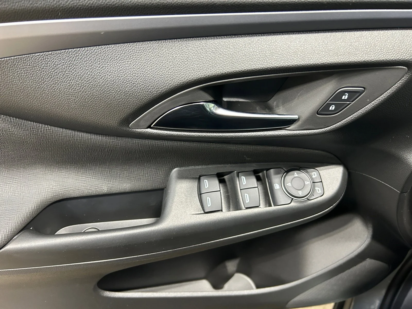 New 2026 Moonstone Grey Metallic Buick Preferred image 16