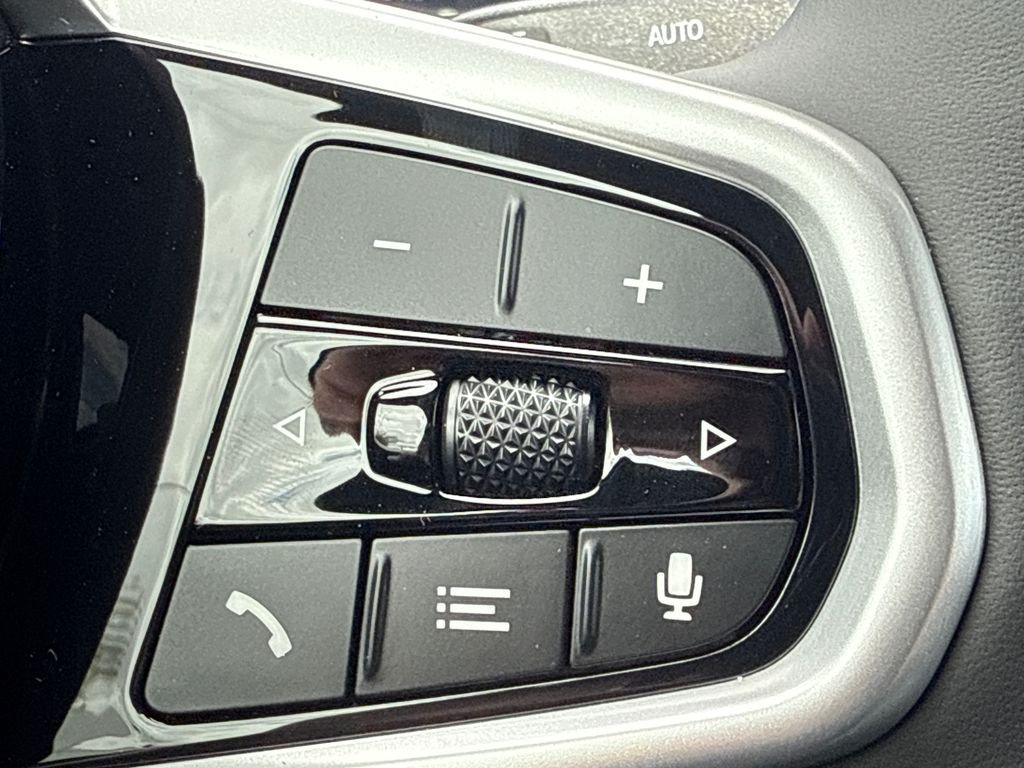 New 2026 Brooklyn Grey Metallic BMW xDrive40 image 30