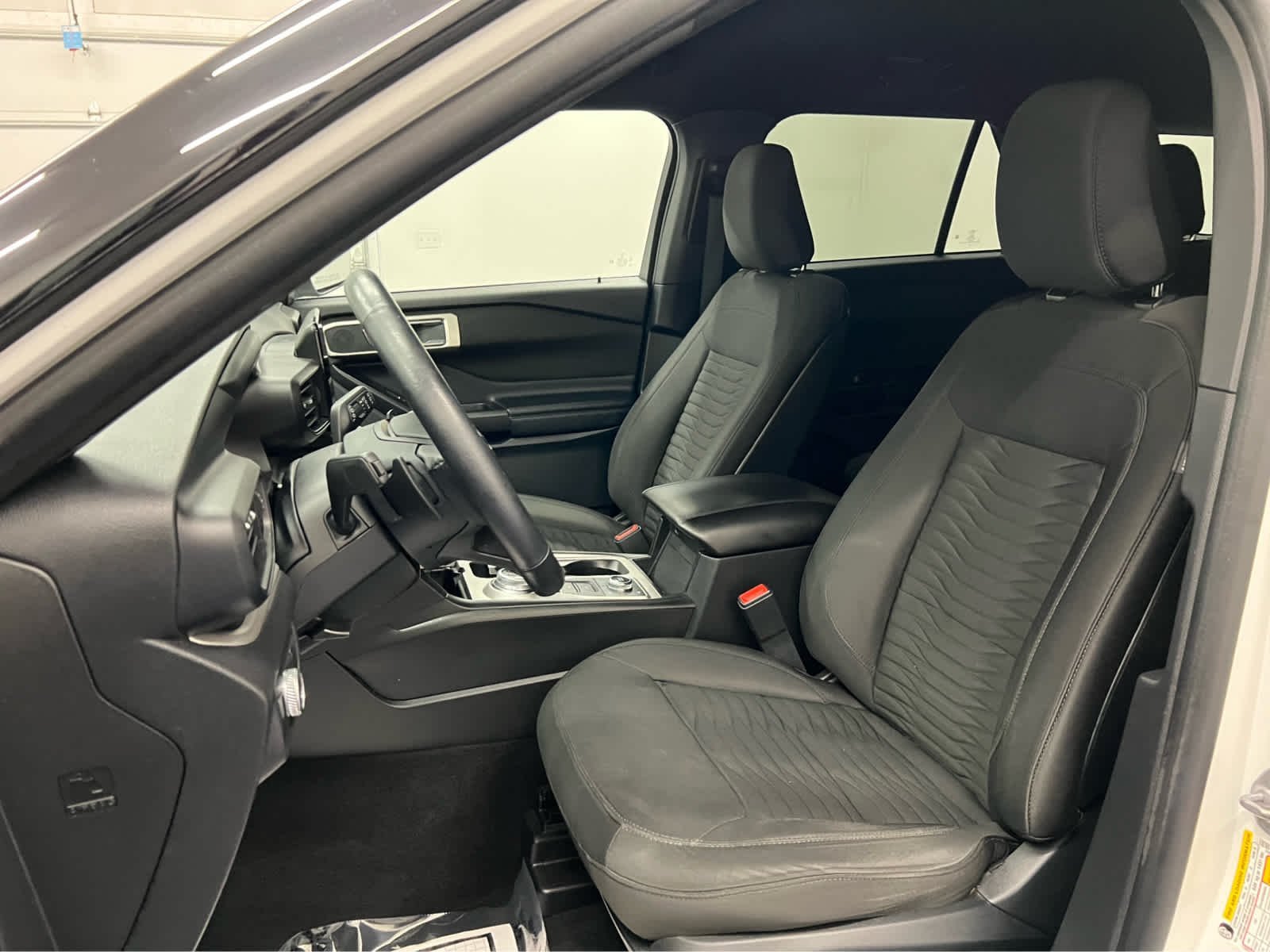 Used 2020 Star White Metallic Tri-Coat Ford XLT image 4