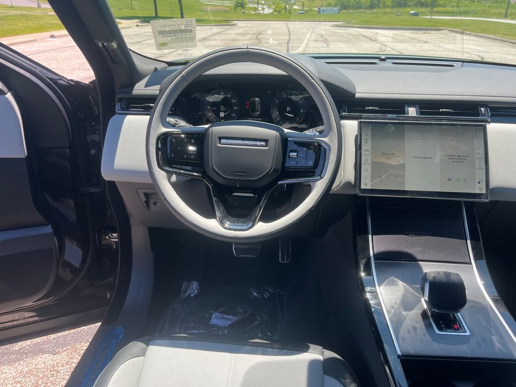 New 2026 Santorini Black Land Rover P250 Base image 13