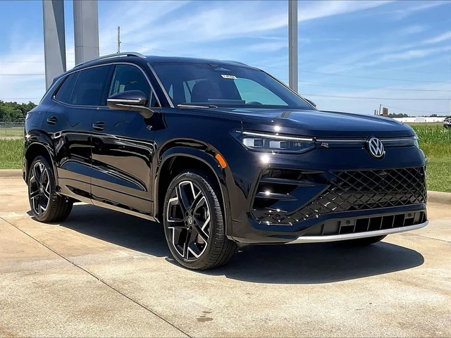 2026 Volkswagen Tiguan 2.0T SEL R-Line Turbo