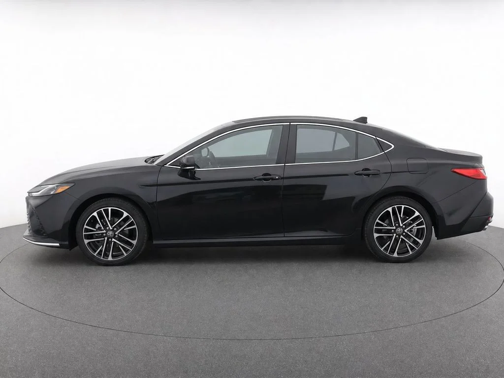 Used 2025  Toyota XSE image 2