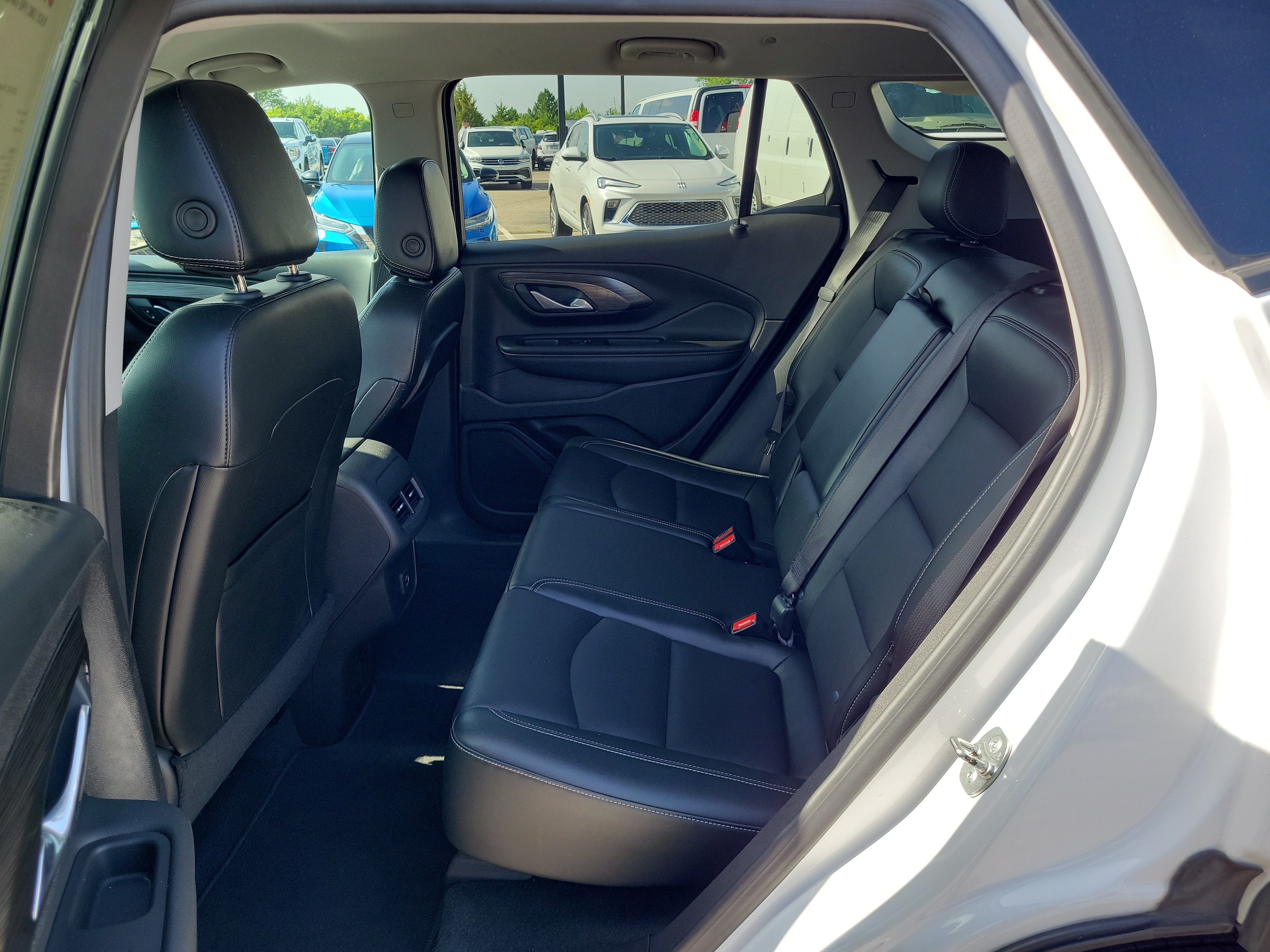Certified Used 2024 Summit White GMC SLT image 14