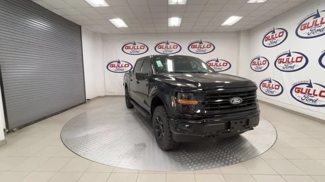 New 2026 Agate Black Metallic Ford XLT image 6