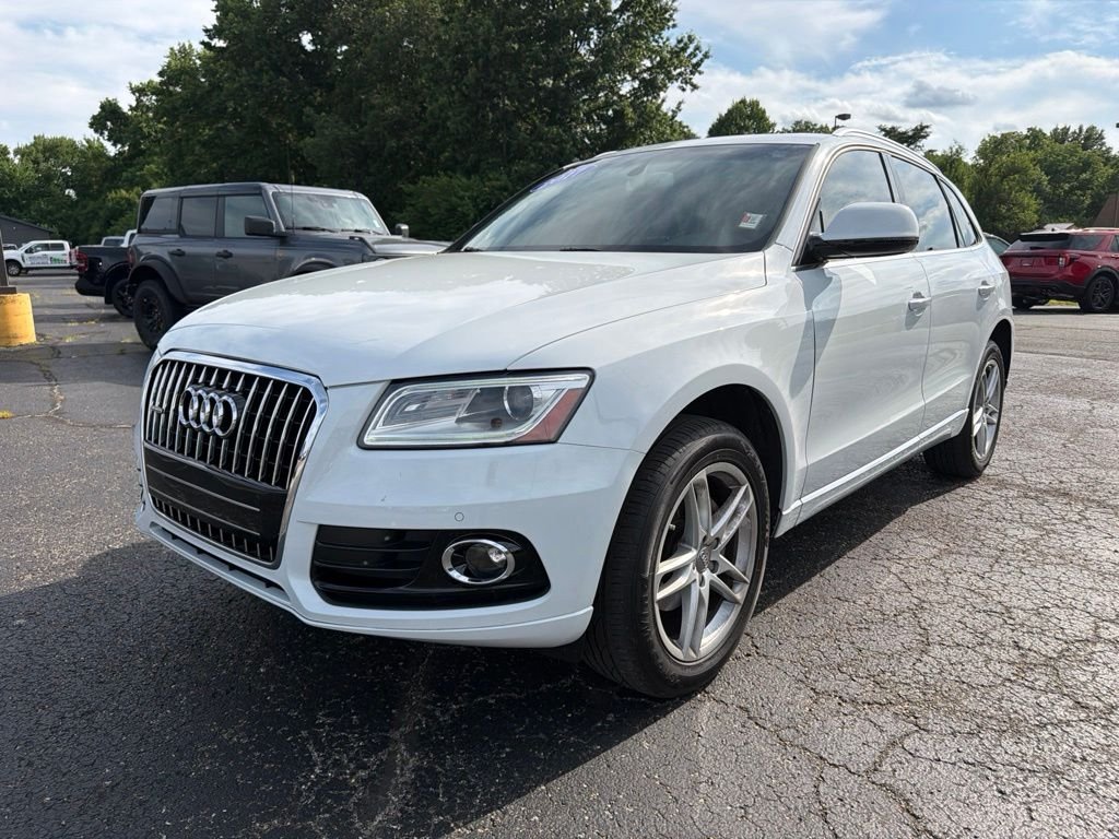 Used 2017 Audi Q5 Premium Plus with VIN WA1L2AFP6HA006502 for sale in Brazil, IN