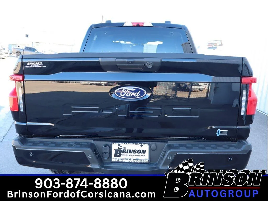 New 2025 Agate Black Metallic Ford XLT image 4