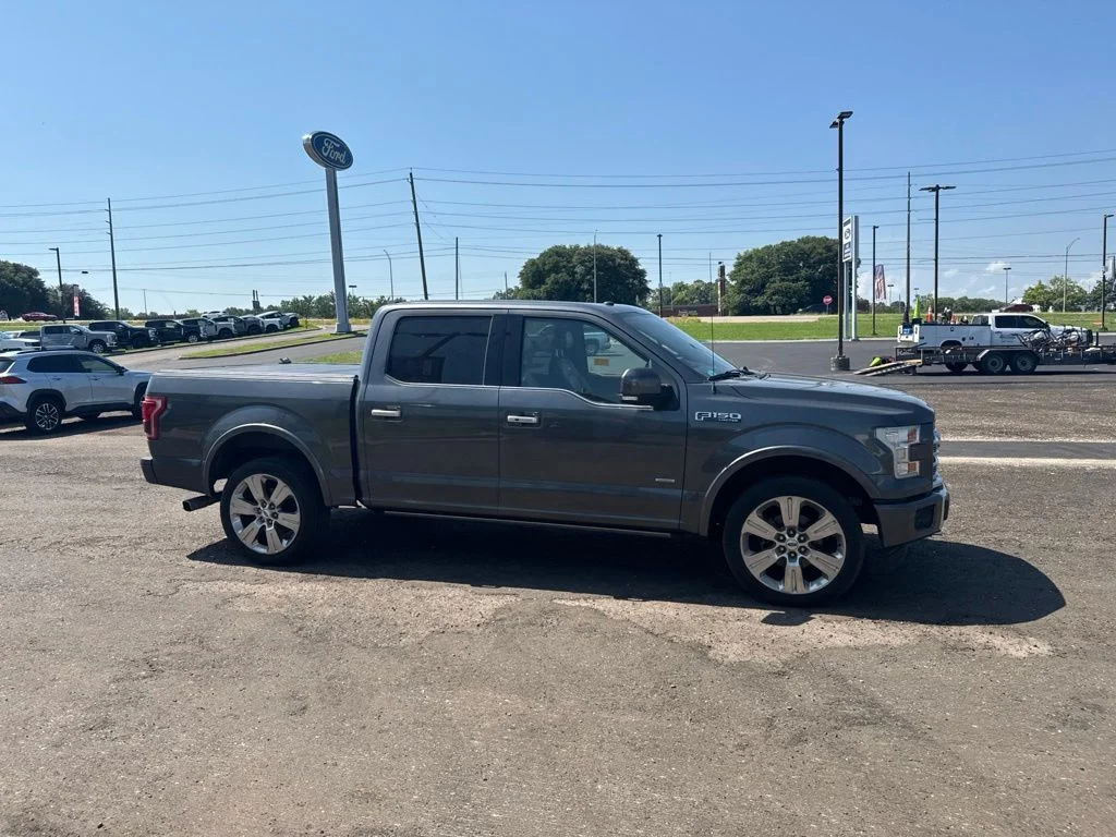 Used 2017 Magnetic Ford Limited image 19