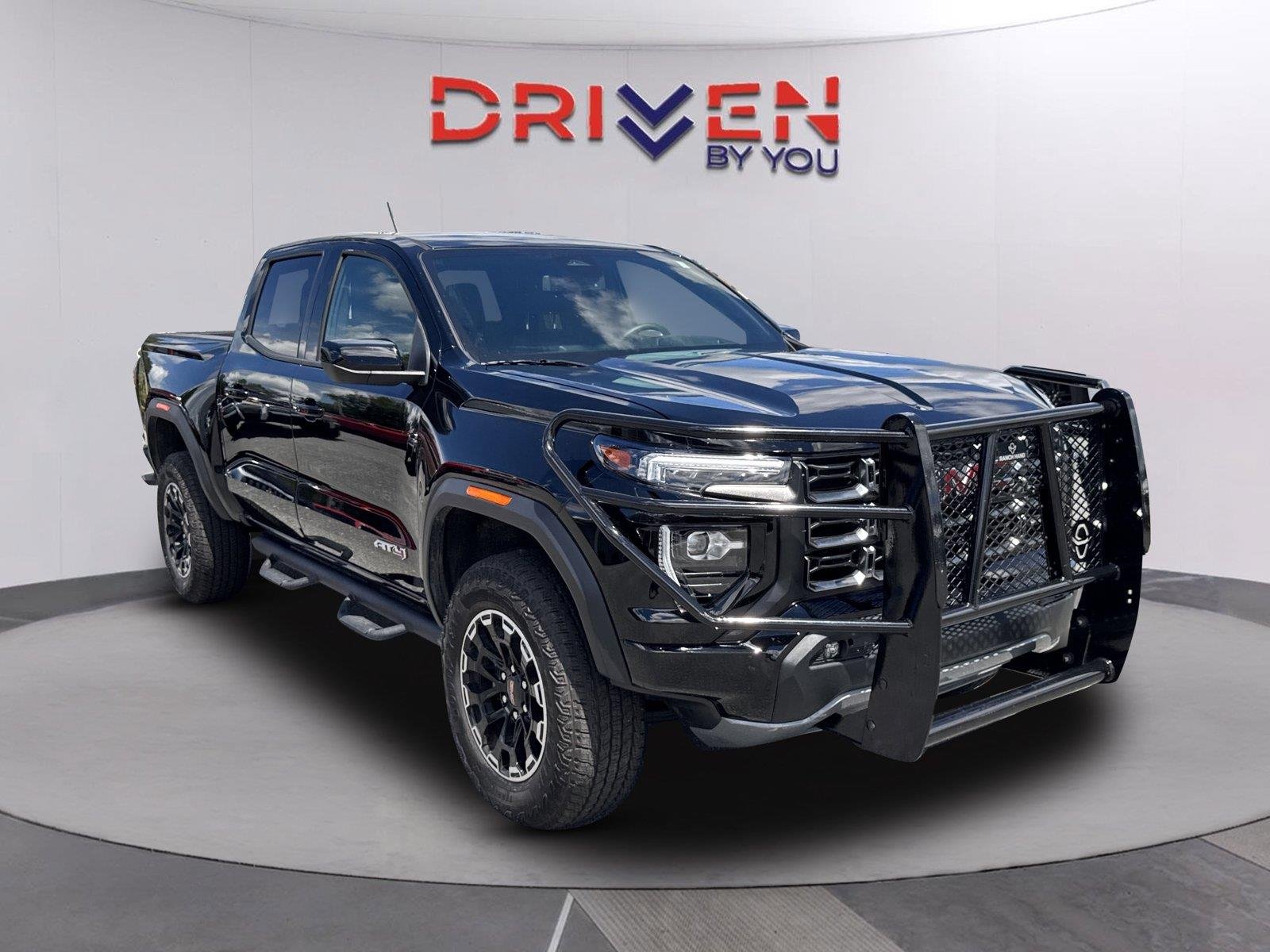 Used 2026 Onyx Black GMC AT4 image 1
