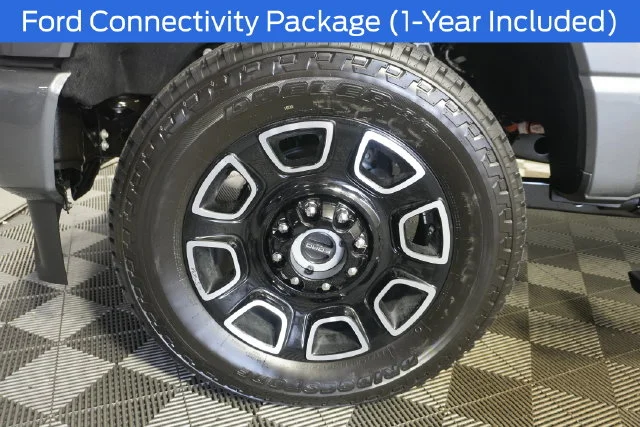 New 2027 Carbonized Gray Metallic Ford F-250® Platinum® image 9
