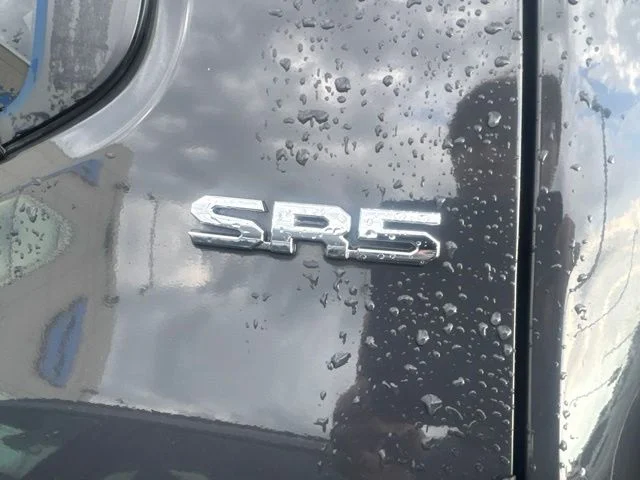 Used 2024  Toyota SR5 image 7
