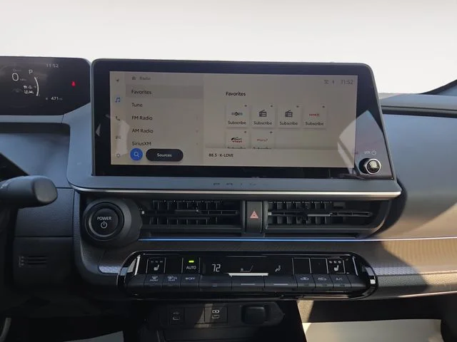 Used 2024  Toyota XLE image 15