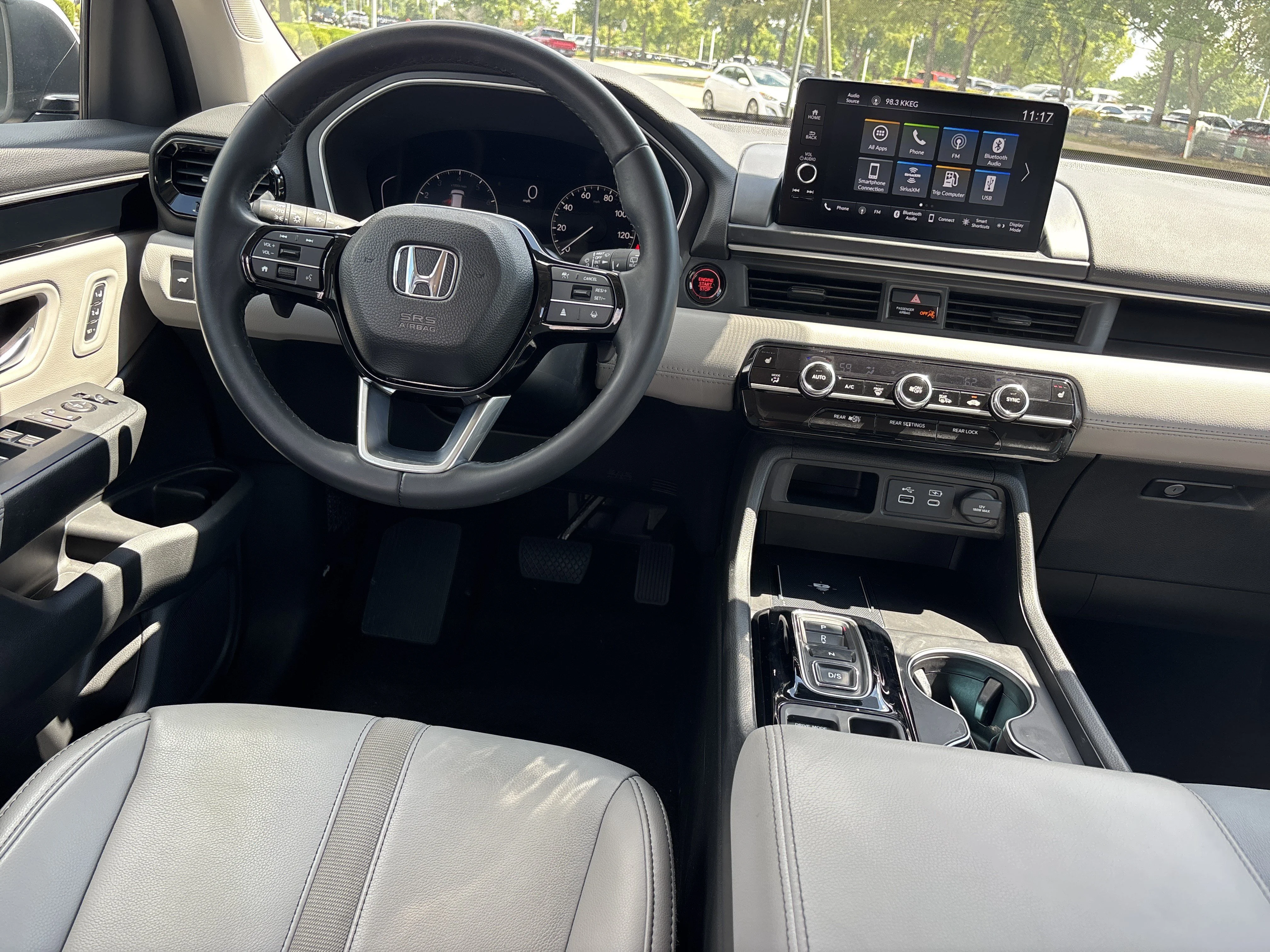 Used 2025 Platinum White Pearl Honda EX-L AWD image 17