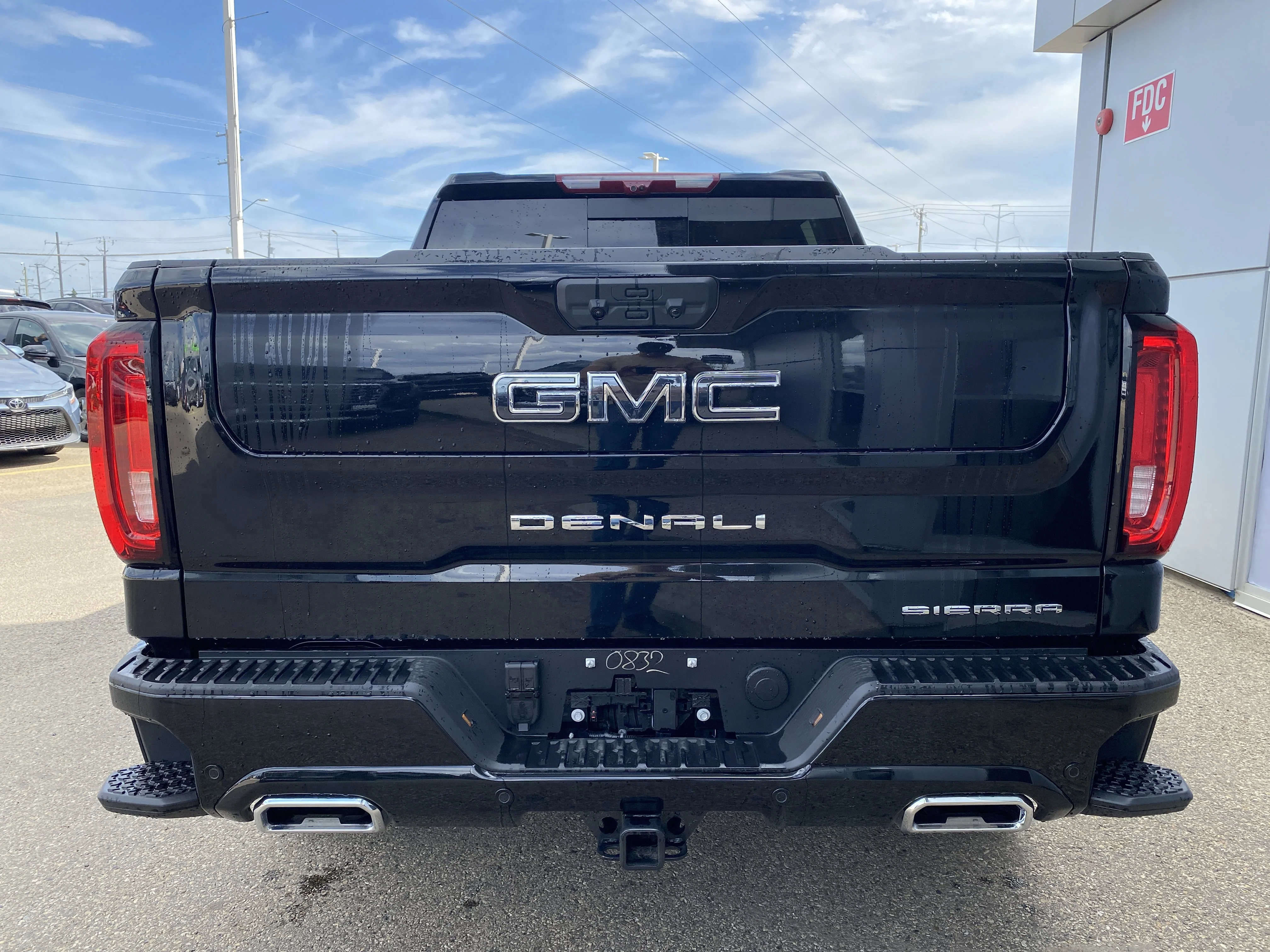 New 2026 ONYX BLACK GMC Denali Ultimate image 6
