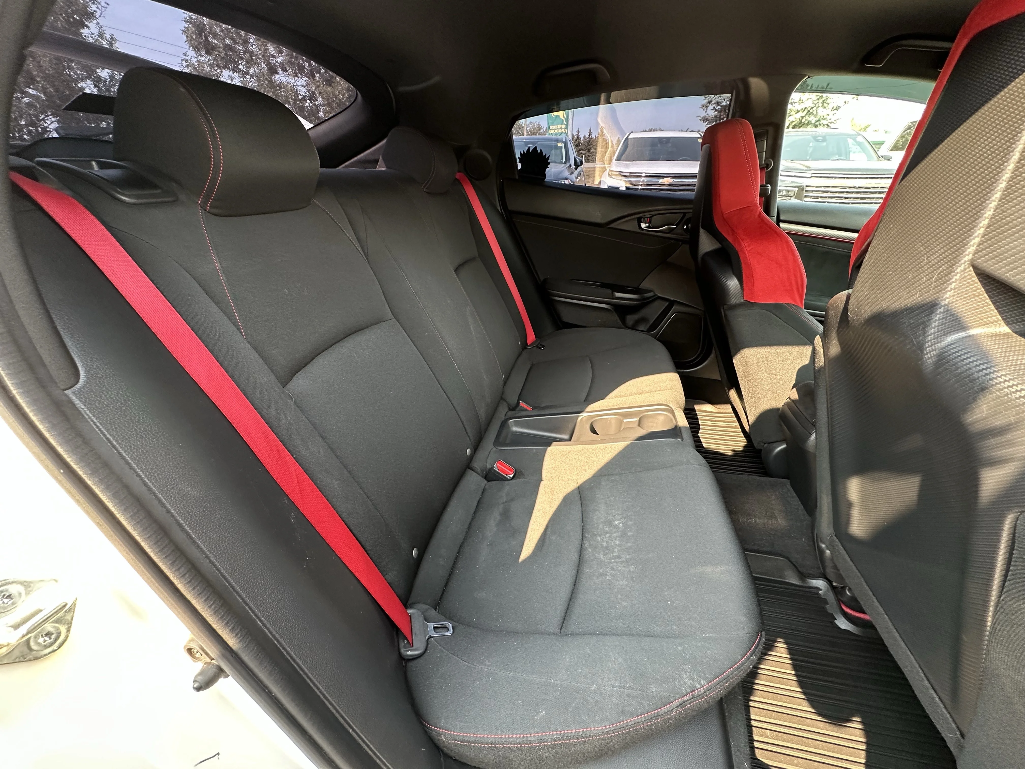 Used 2018 White Honda  image 20