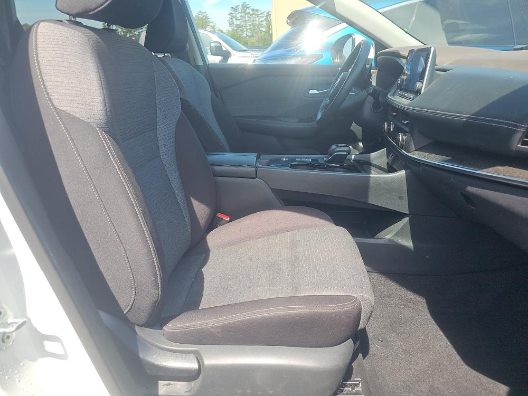 Used 2023 White Nissan SV image 2