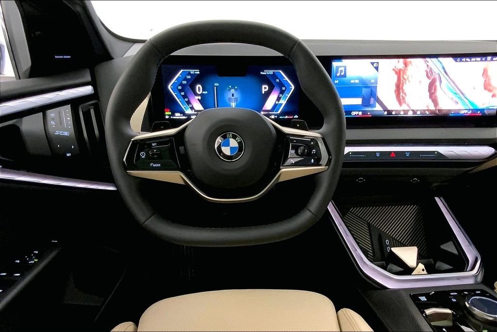 Used 2025 Skyscraper Grey Metallic BMW  image 4