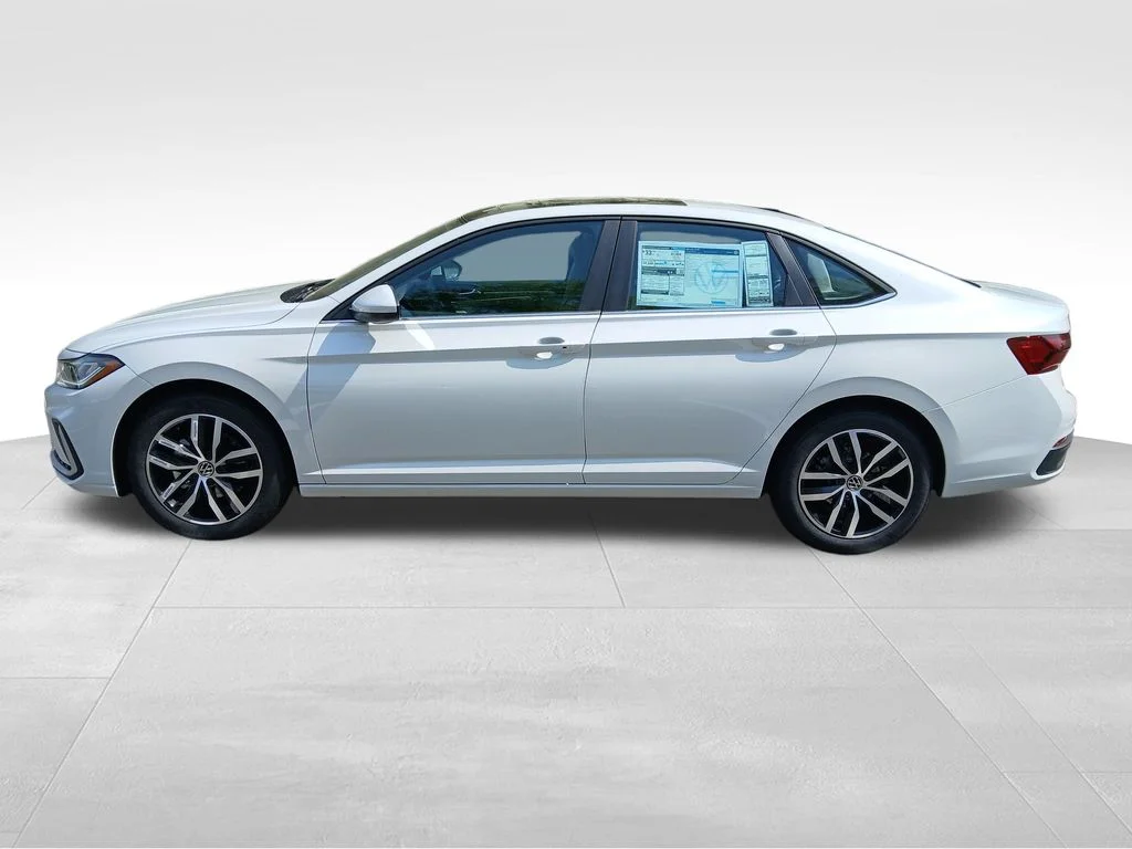 New 2026 White Volkswagen 1.5T SE image 2