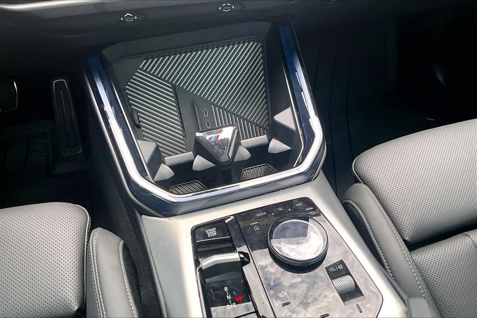 Used 2026 Alpine White BMW M50 xDrive image 16
