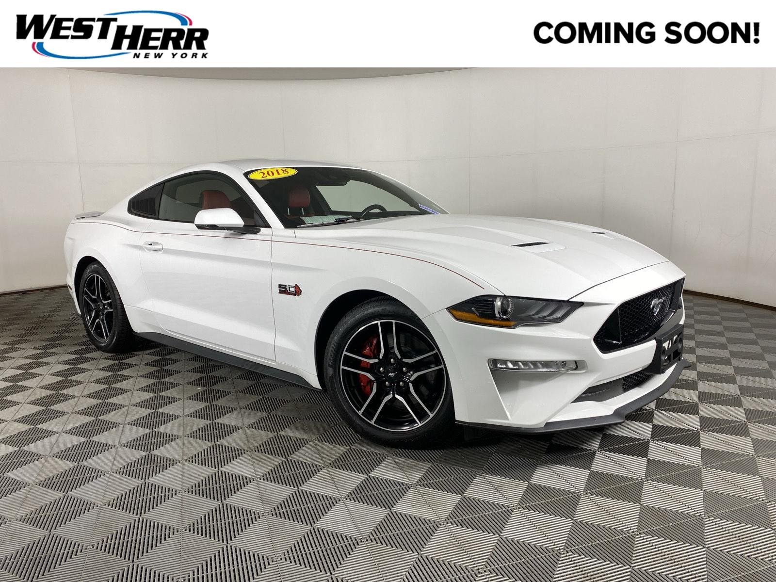 Used 2018 Oxford White Ford GT Premium image 1