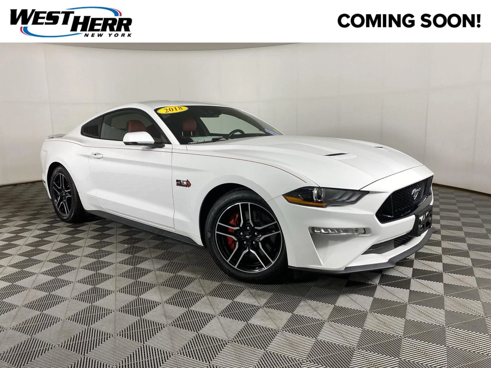 Used 2018 Oxford White Ford GT Premium image 1
