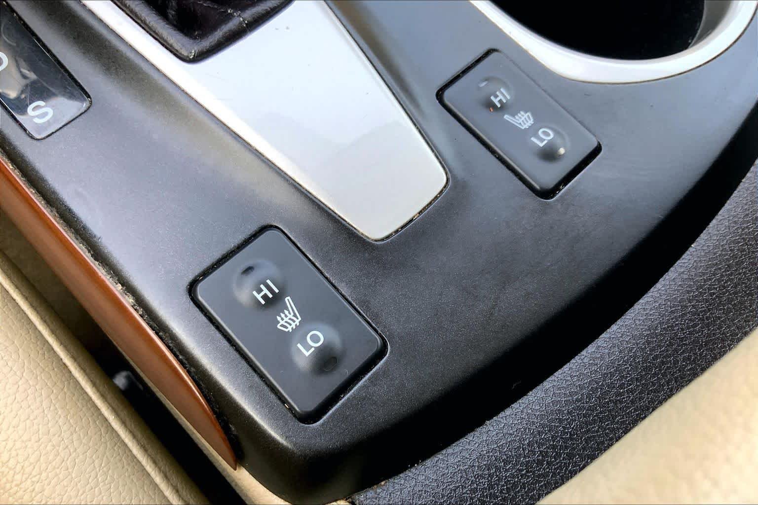 Used 2017 White Diamond Pearl Acura AWD with Technology Package image 33