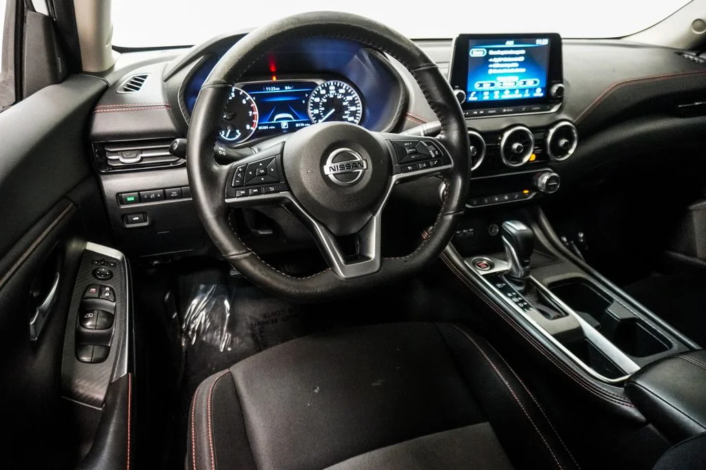 Used 2022 White Nissan SR image 11