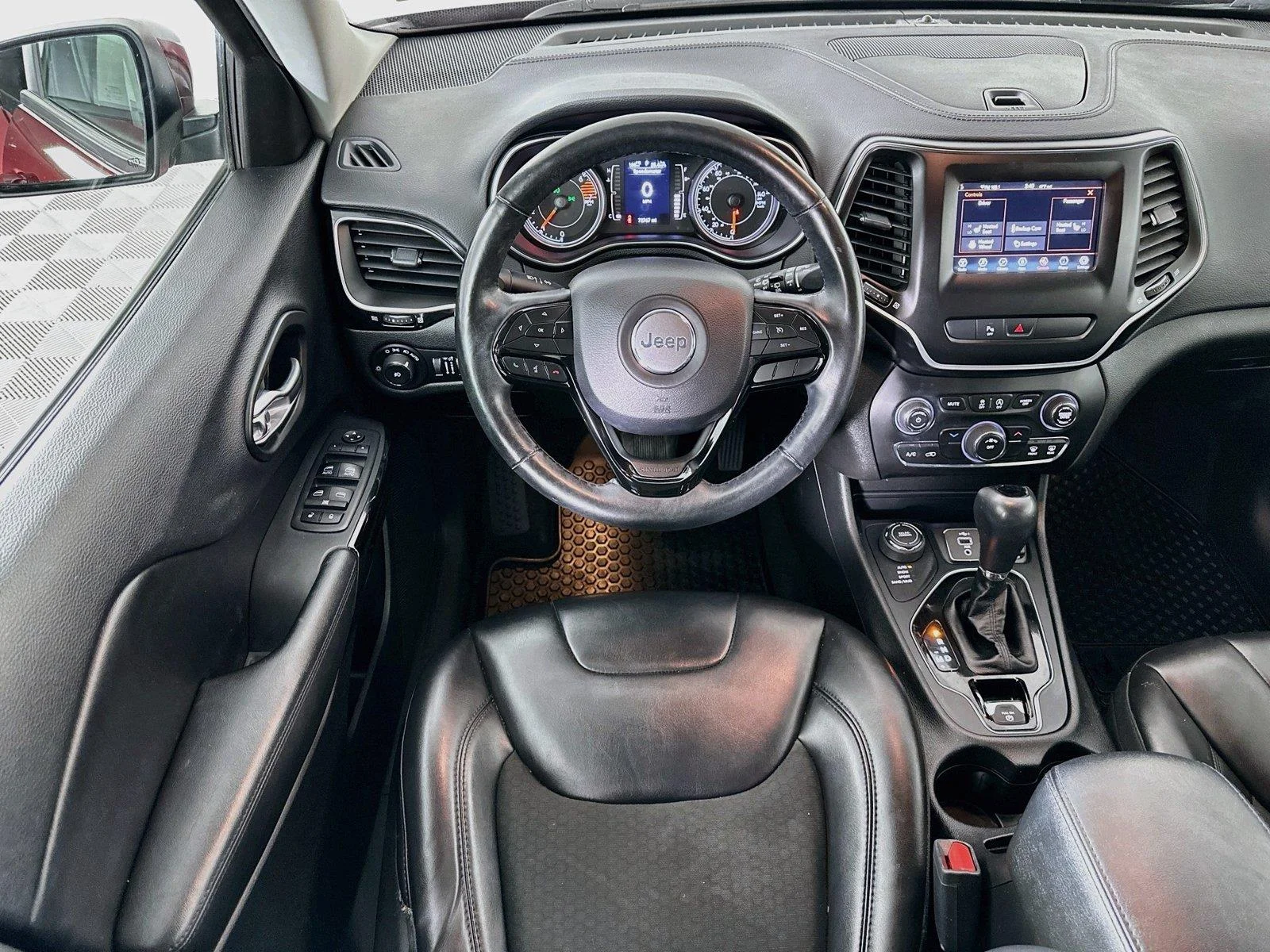 Used 2019 Jeep Cherokee Altitude with VIN 1C4PJMLB9KD294297 for sale in Winona, Minnesota