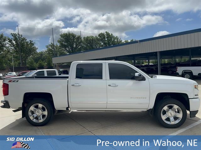 Used 2018 Summit White Chevrolet LTZ image 6