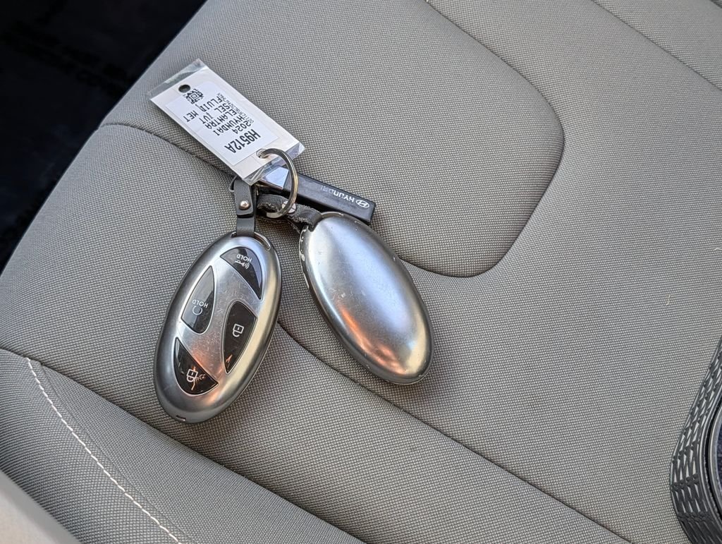 2024 Hyundai Elantra SEL - Photo 30