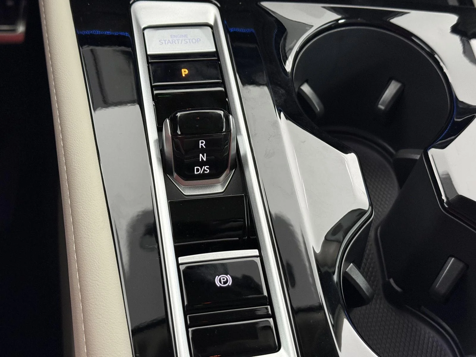 New 2026 Pure Gray Volkswagen 2.0T SEL Premium R-Line image 31