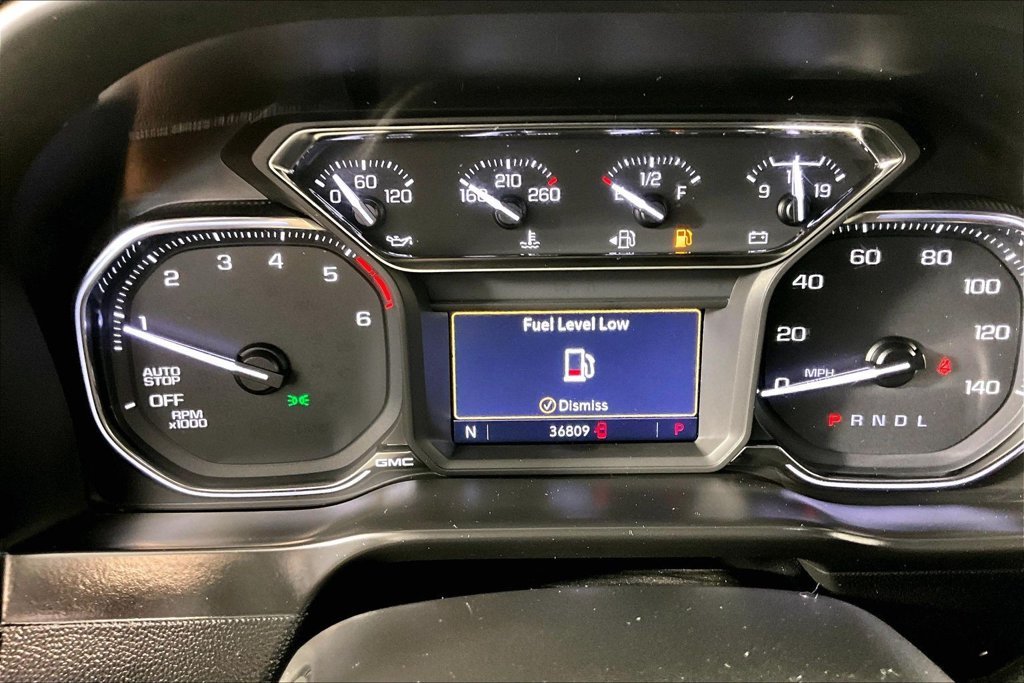 Used 2020 Black GMC SLE image 13