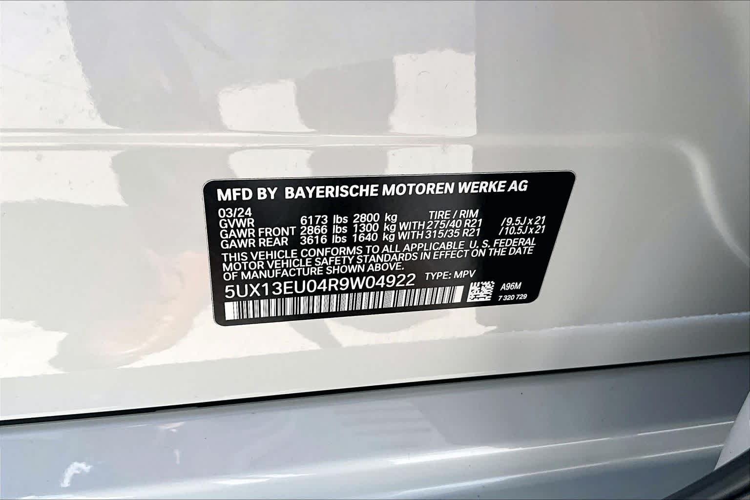 Used 2024 Mineral White Metallic BMW sDrive40i image 32
