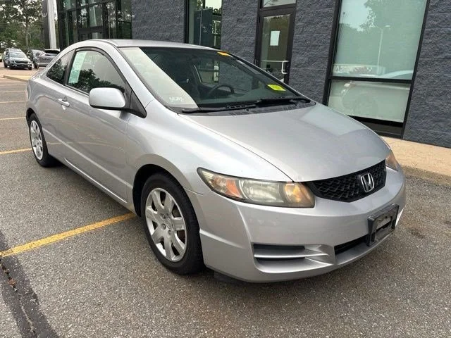 Used 2011 Silver Honda LX image 1