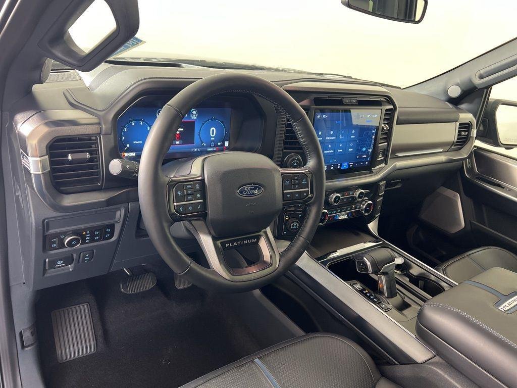 Used 2025 Gray Metallic Ford Platinum image 3