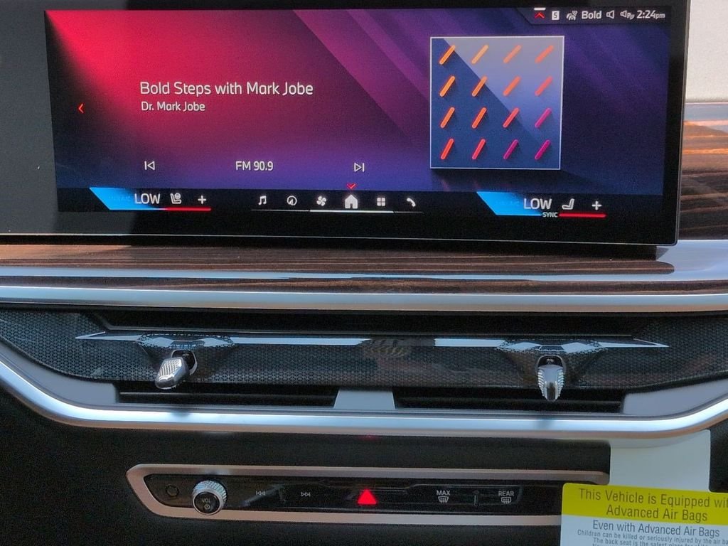 New 2026 Alpine White BMW xDrive40i image 18