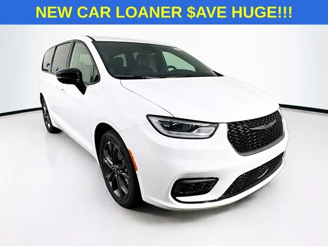 2026 Chrysler Pacifica